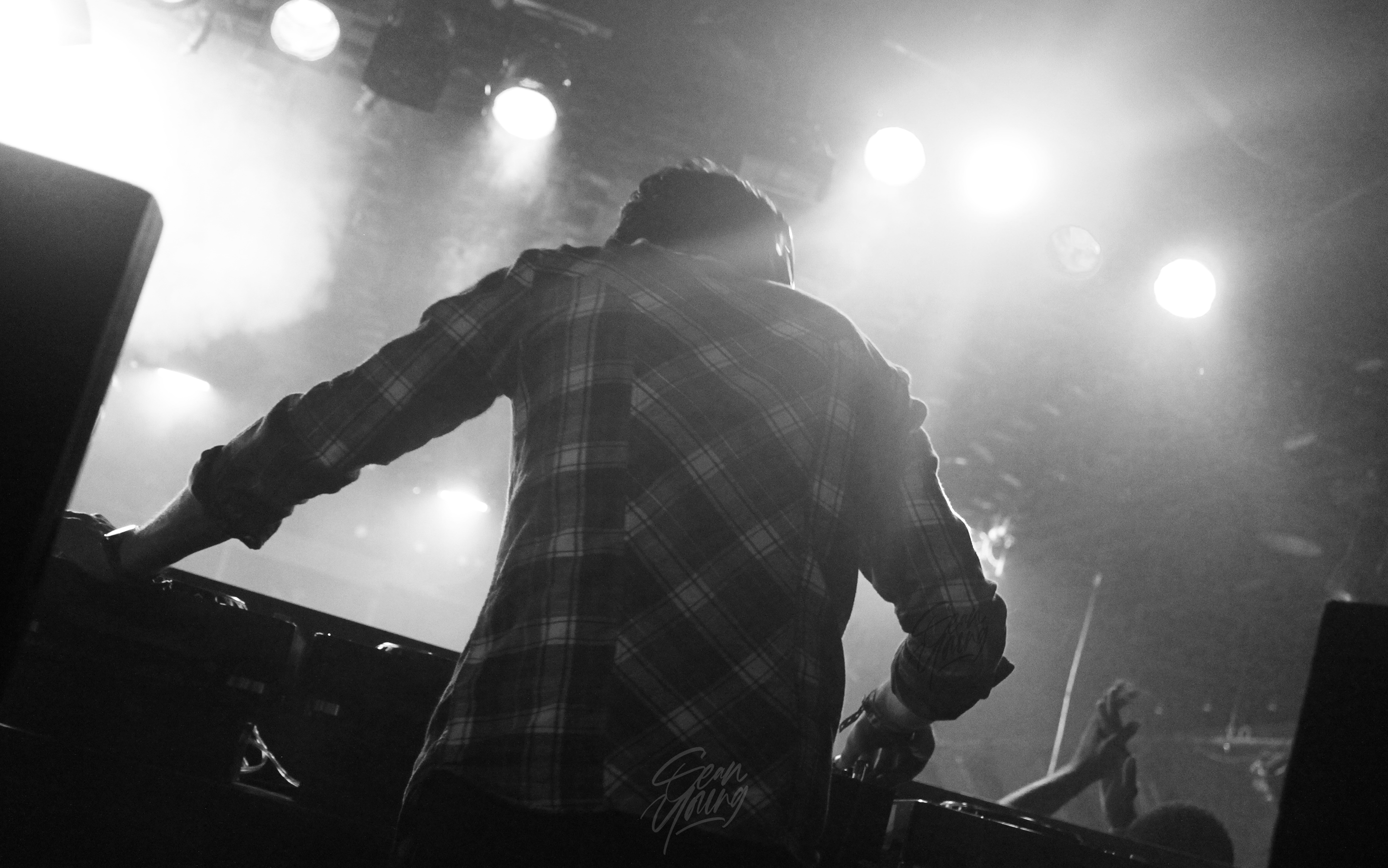 CHASE & STATUS: GUVERNMENT